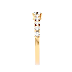 Graduated Side Stone Diamond Ring